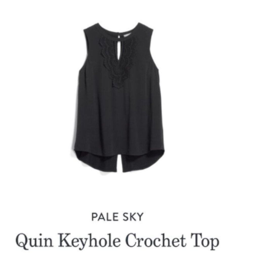 Pale Sky Quin Keyhole Crochet Top Size L Large